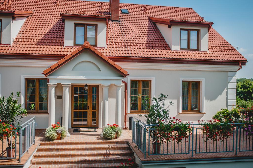Hotel Pod Kolumnami Pilica Zewnętrze zdjęcie